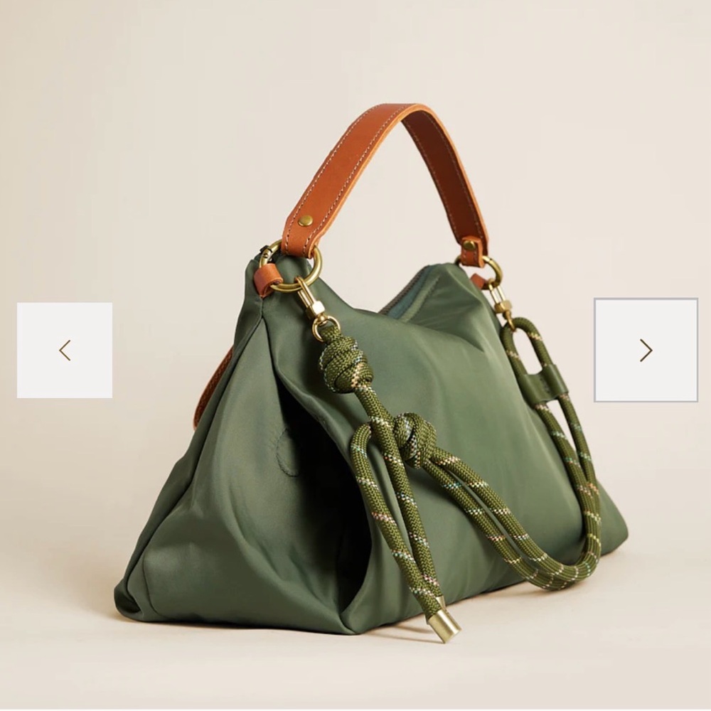 NEW without tags. Parker Thatch Daily Bag - Nylon Olive